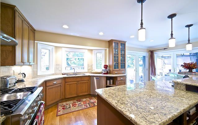 Grosse Pines Homes for sale